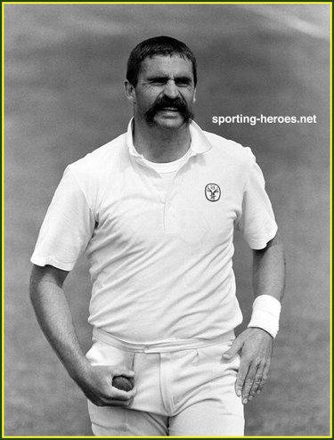 Merv Hughes - Australia - Test Record agianst New Zealand & Sri Lanka.