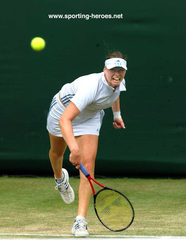 Vera Zvonareva - Russia - French Open 2003 (Quarter-Finalist)