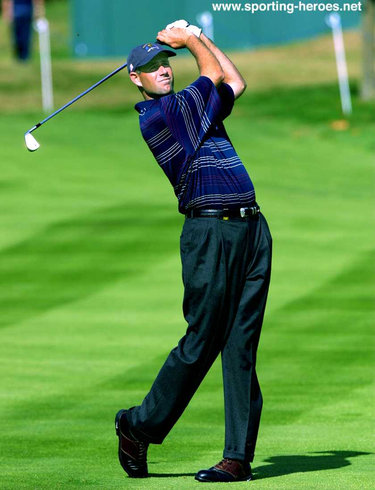 Stewart Cink - U.S.A. - 2002 Ryder Cup (P3, W1, L2)