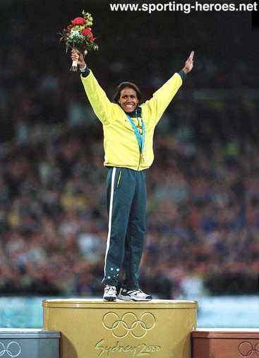 Cathy Freeman - Australia - Dream comes true in Sydney : Olympic Champion.