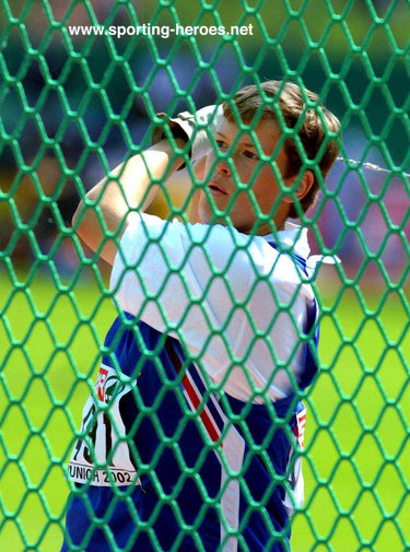 Manuela Montebrun - France - Hammer bronze at 2002 Europeans (result)