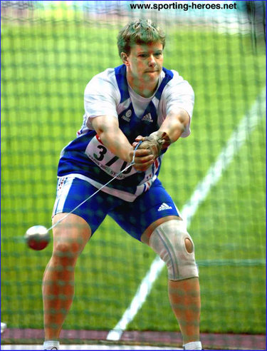 Manuela Montebrun - France - 2003 World Champs Hammer bronze (result)