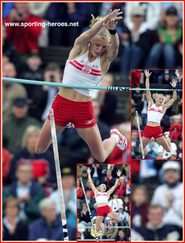 Anna Rogowska - Poland - 6th. in the Pole Vault at the 2005 World Championships.