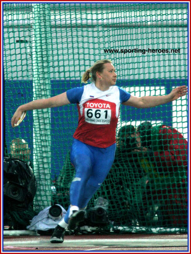 Natalya Sadova - Russia - 2005 World Championships Discus silver medal.