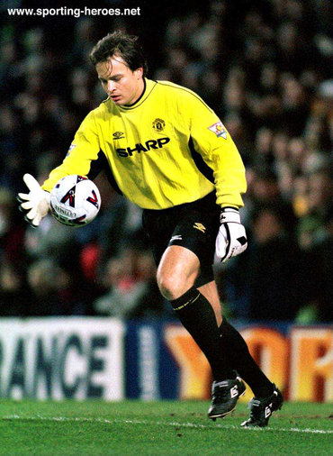 Mark Bosnich - Manchester United - Manchester United goalkeeping career.