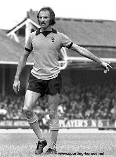 Derek Dougan - Wolverhampton Wanderers - Biography of his football career.