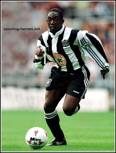 Ruel Fox - Newcastle United - Biography of Newcastle United football career.