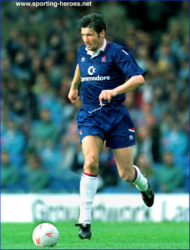 Mick Harford - Chelsea FC - Biography of his football career at Stamford Bridge.