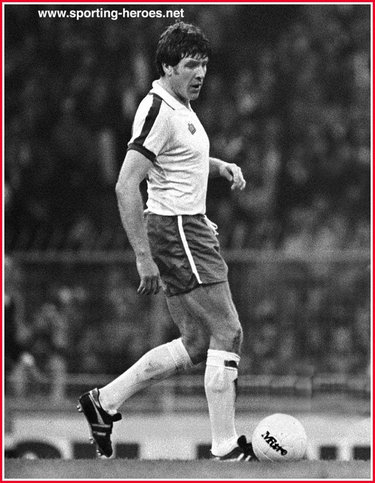 Emlyn Hughes - England - International football caps for England.