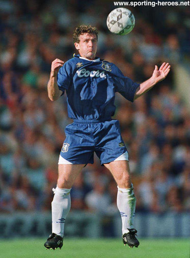 Mark Hughes - Chelsea FC - Biography of his football career at Chelsea.