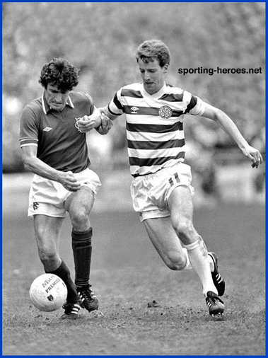 Sandy Jardine - Glasgow Rangers - Biography of his football career at Rangers.