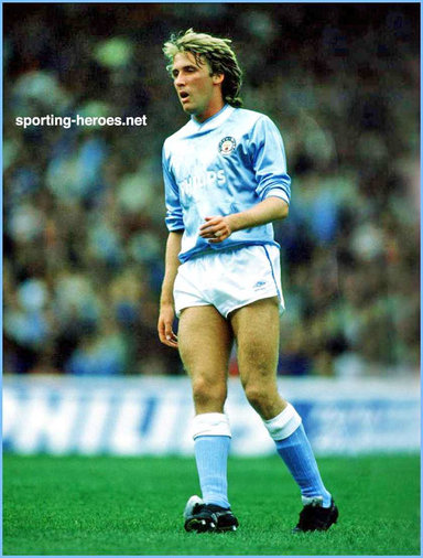 Steve Kinsey - Manchester City - Biography of his Man City career & complete League record.