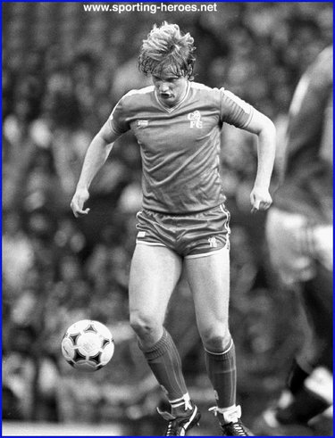 John McNaught - Chelsea FC - Biography of his Chelsea career.