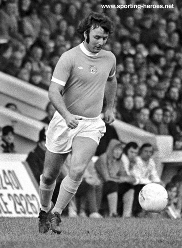 Glyn Pardoe - Manchester City - Biography of his playing career at Man City.