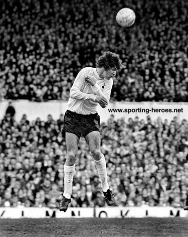 Martin Peters - Tottenham Hotspur - Biography of his football career at Spurs.