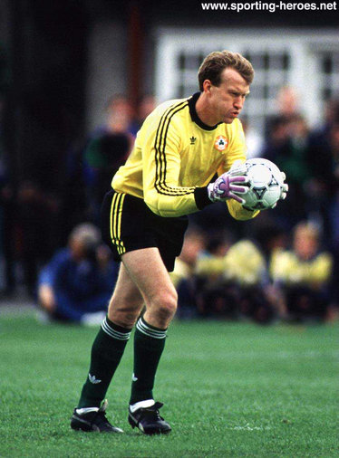 Gerry Peyton - Ireland - International goalkeeping caps for Ireland.