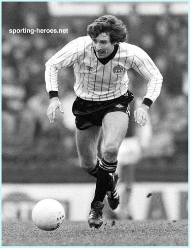Paul Power - Manchester City - Biography of his football career at Man City (cont).