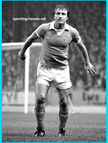 Dennis Tueart - Manchester City - Biography of his football career at Man City.