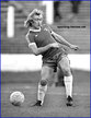 Clive WALKER - Chelsea FC - Biography of his football career.