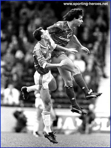 Roy Wegerle - Chelsea FC - Biography of his Chelsea football career.