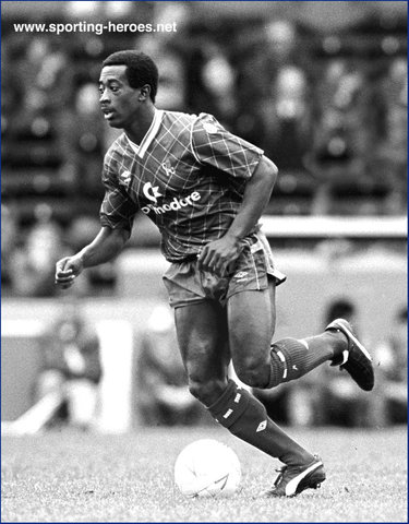 Clive Wilson - Chelsea FC - Biography of his Chelsea career.
