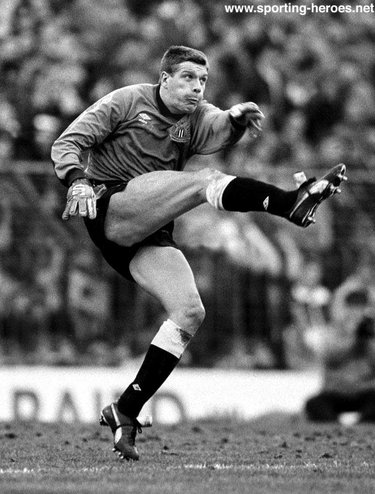 Tommy (1963) WRIGHT - Newcastle United - League appearances.