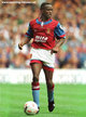 Earl BARRETT - Aston Villa  - League appearances.