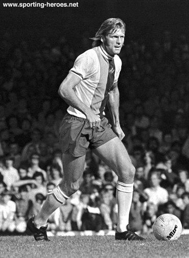 Mel Blyth - Crystal Palace - League appearances.