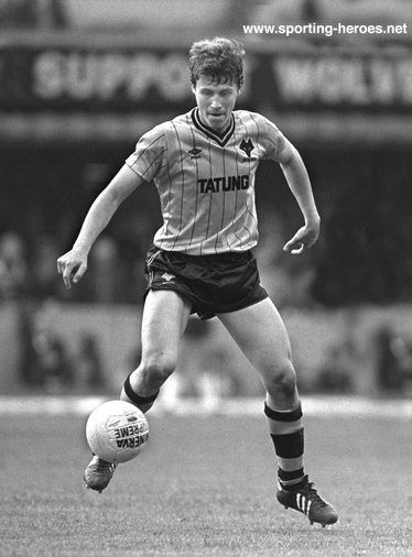Ian Cartwright - Wolverhampton Wanderers - League appearances.