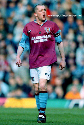 Julian Dicks - West Ham United - League appearances for West Ham.