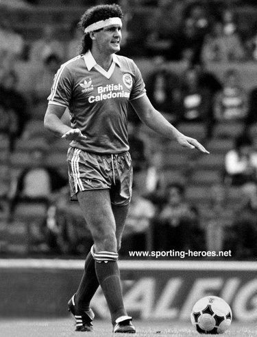 Steve Foster - Brighton & Hove Albion - League appearances.