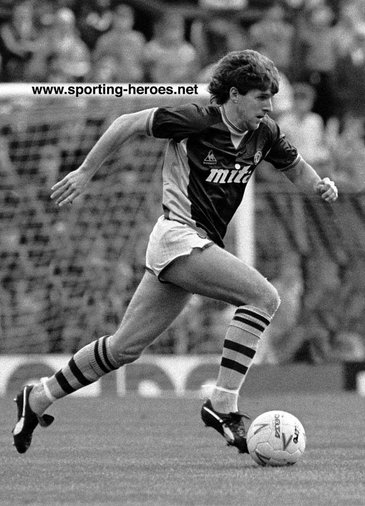 Colin Gibson - Aston Villa  - League appearances for Villa.
