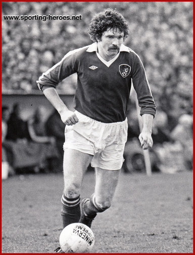 Don Gillies - Bristol City FC - League appearances for Bristol City.