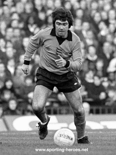 Bobby Gould - Wolverhampton Wanderers - League appearances.