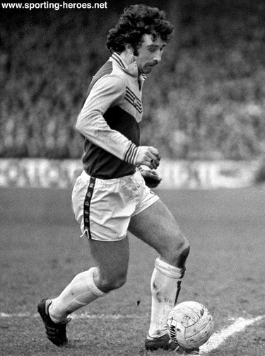 Derek Hales - West Ham United - League appearances.