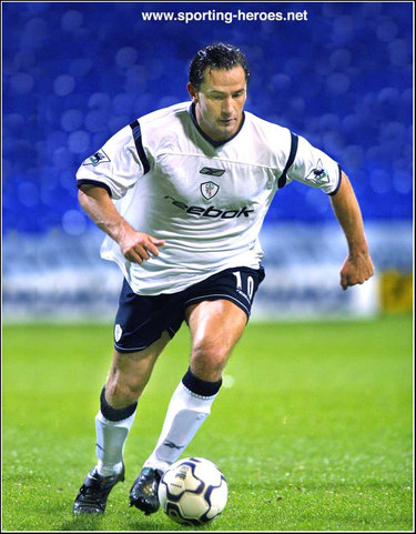 Dean Holdsworth - Bolton Wanderers - League appearances.