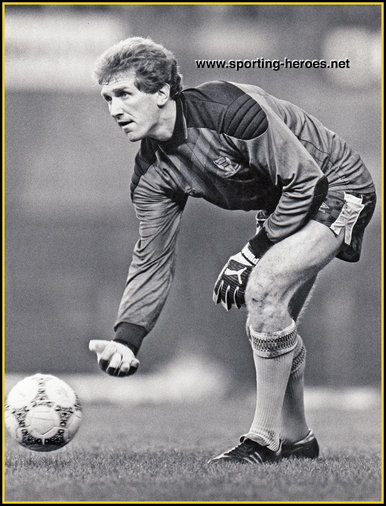 Peter Hucker - Oxford United - League Appearances.