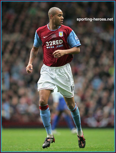 Zat Knight - Aston Villa  - Biography of Aston Villa career.