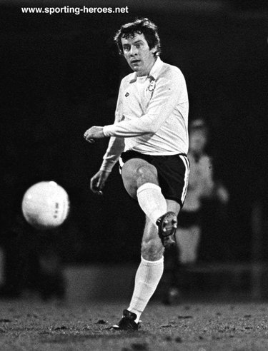 Alan Mullery - Fulham FC - League appearances.