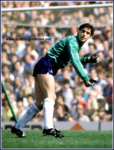 Tony Parks - Tottenham Hotspur - Biography & League appearances.