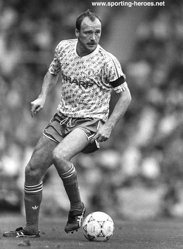 Mike Phelan - Manchester United - League Appearances for Man Utd.