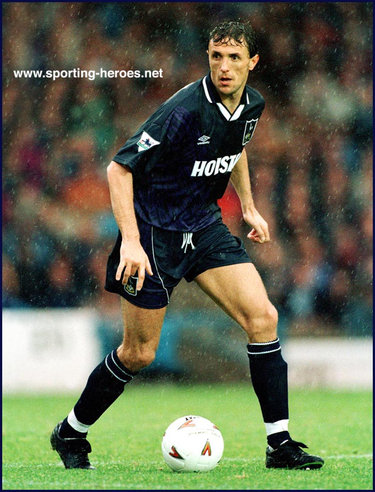 Gheorghe Popescu - Tottenham Hotspur - Biography of his Spurs football career.