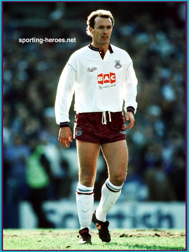 ORBIS 1990 FOOTBALL COLLECTION-#S072-WEST HAM UNITED-JIMMY QUINN 