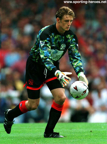 Tony Roberts - Queens Park Rangers - League appearances.