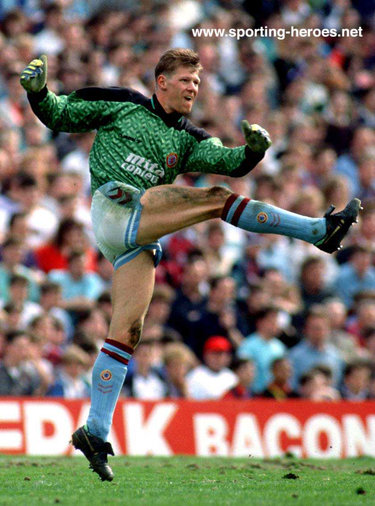 Nigel Spink - Aston Villa  - League appearances for Villa.