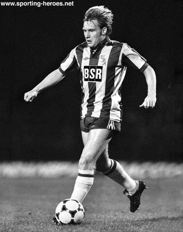 Derek Statham - West Bromwich Albion - League appearances for The Baggies.