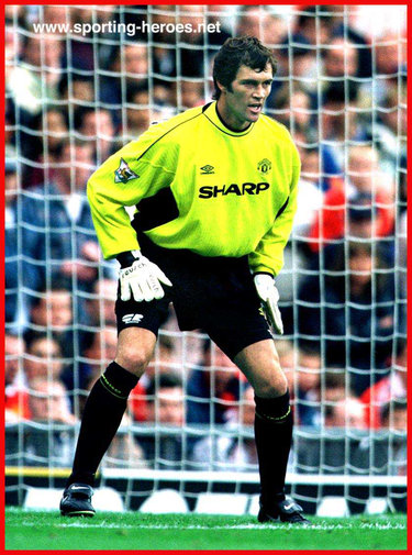 Raimond Van Der Gouw - Manchester United - League appearances for Man Utd.