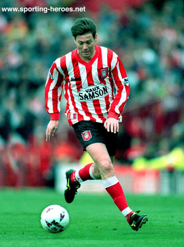 Chris Waddle - Sunderland FC - League Appearances