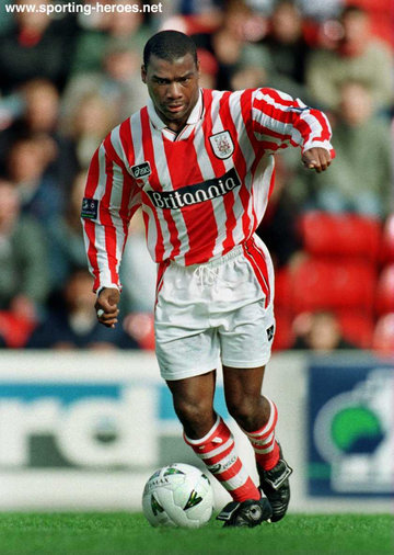 Ray Wallace - Stoke City FC - League appearances.