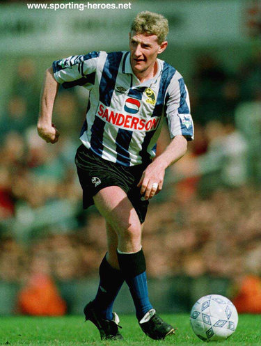 Nigel Worthington - Sheffield Wednesday - League Appearances for The Owls.